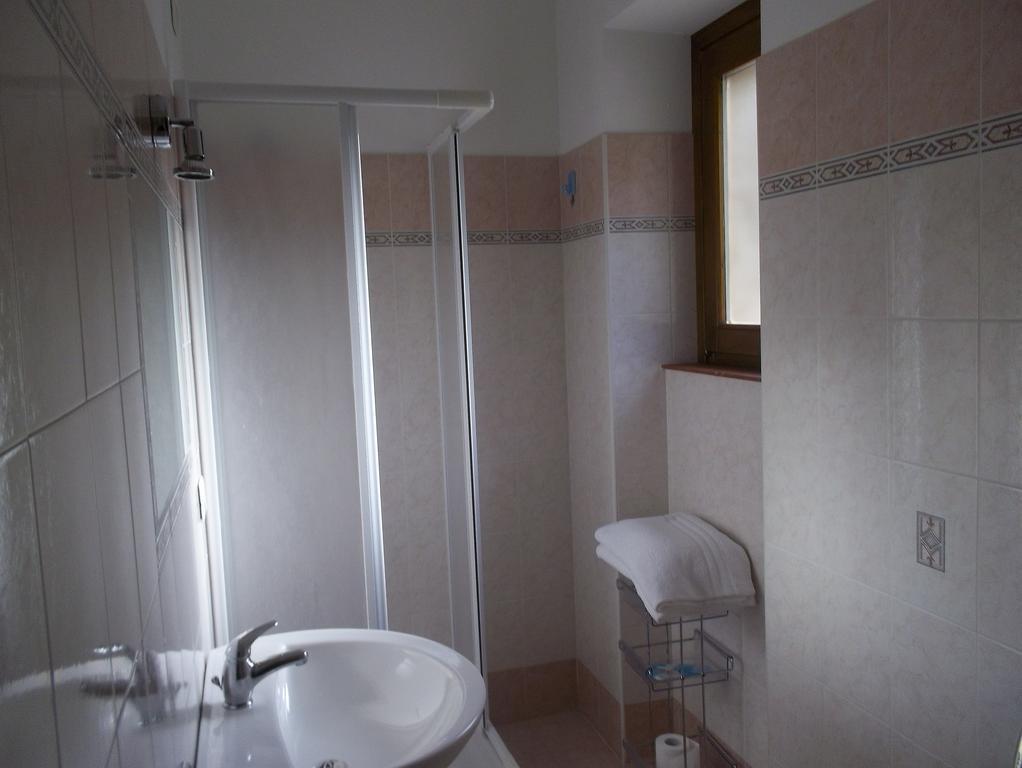 Le Antiche Torri Bed & Breakfast Пескасероли Стая снимка