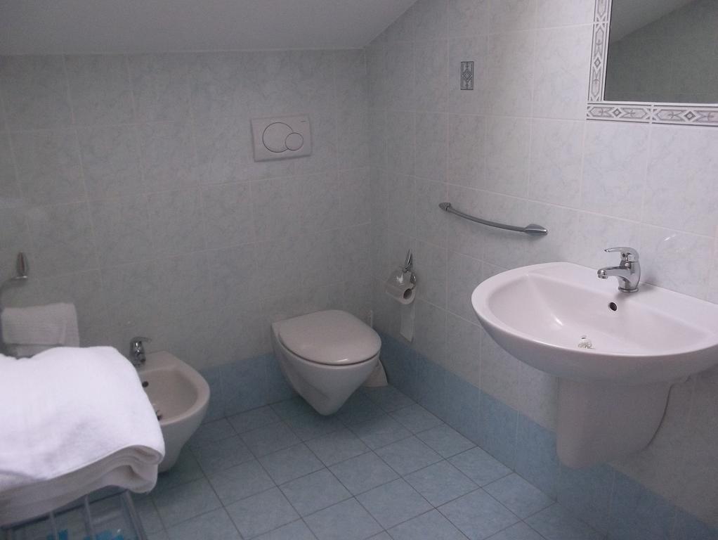 Le Antiche Torri Bed & Breakfast Пескасероли Стая снимка