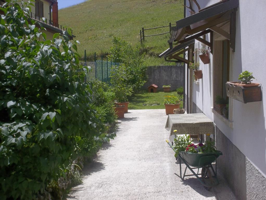 Le Antiche Torri Bed & Breakfast Пескасероли Екстериор снимка