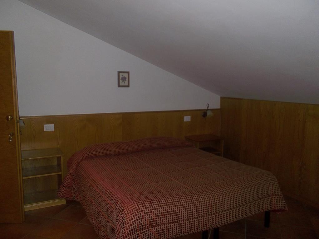 Le Antiche Torri Bed & Breakfast Пескасероли Екстериор снимка