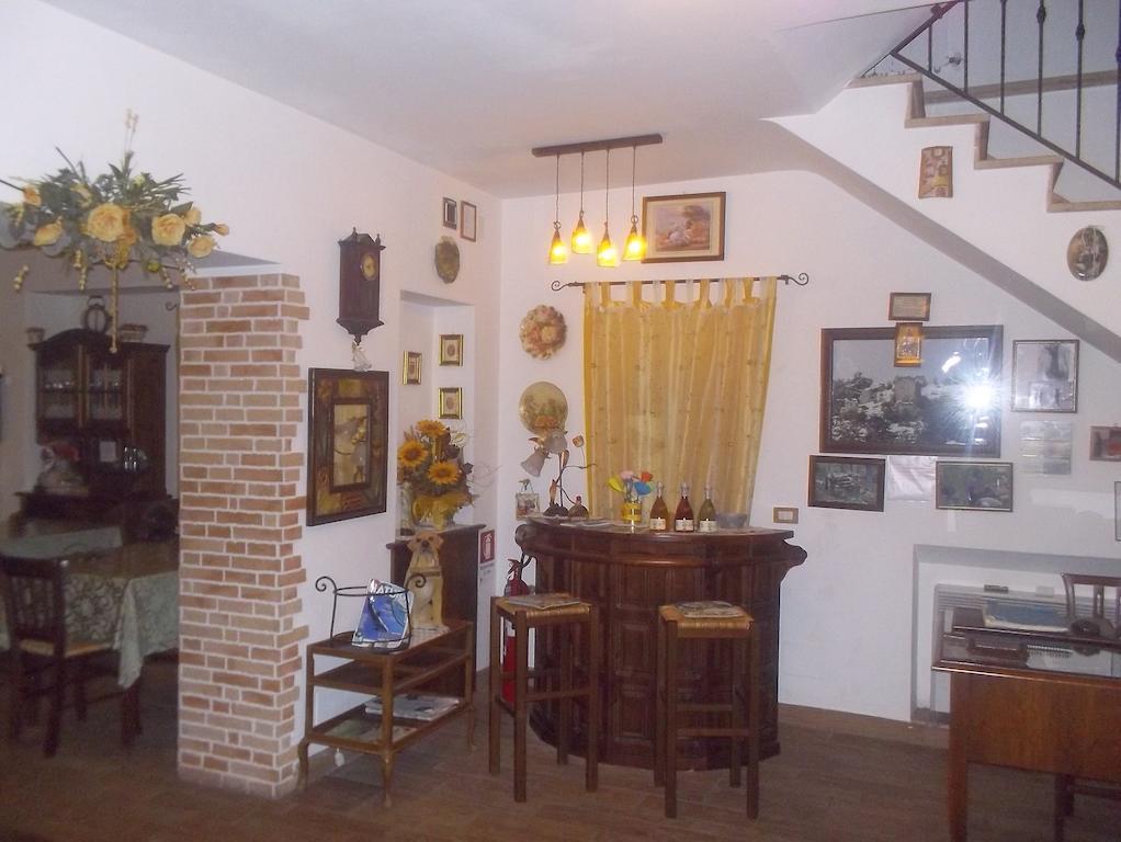 Le Antiche Torri Bed & Breakfast Пескасероли Екстериор снимка