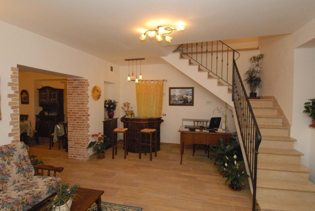 Le Antiche Torri Bed & Breakfast Пескасероли Екстериор снимка