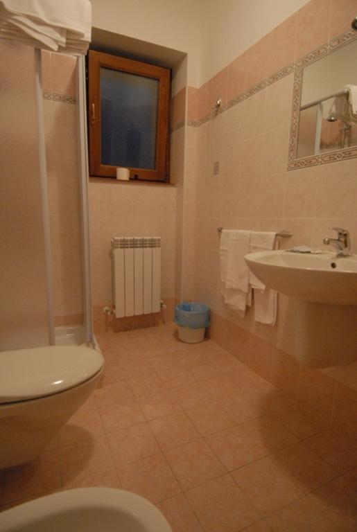 Le Antiche Torri Bed & Breakfast Пескасероли Екстериор снимка